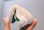 انعطاف بالای زیره EVA در کفش اسپرت کودک Soft Step